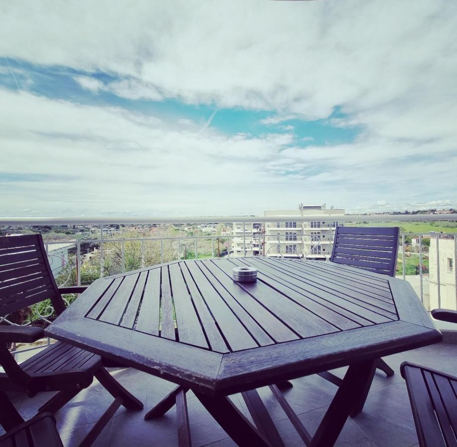 Tararas Apartments Nea Michaniona Esterno foto